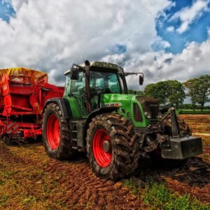 tractor, rural, farm-385681.jpg